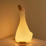 چراغ خواب سیلیکونی طرح اردک LOOKING UP AT THE DUCK SILICONE NIGHT LIGHT